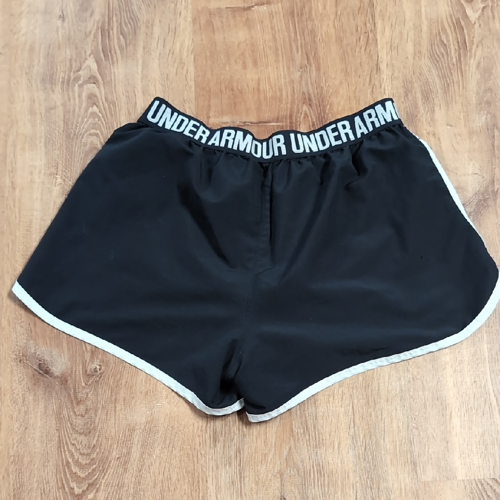Under Armour Women's Black Shorts - Picture 6 of 7